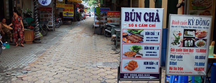 Ngõ Cấm Chỉ is one of Hanoi Food List.