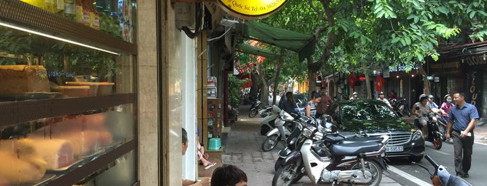 Bánh Mỳ Nguyên Sinh (17-19 Lý Quốc Sư) is one of Hanoi Streetfood 2 Place I visited.
