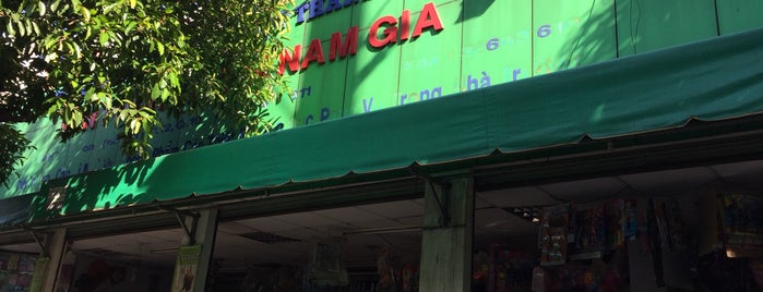 Văn phòng phẩm Nam Gia is one of Sai Gon Shop & Service I visited.