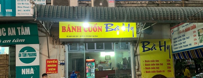 Bánh Cuốn Bà Hy Kim Văn Kim Lũ is one of Hanoi Streetfood 2 Place I visited.