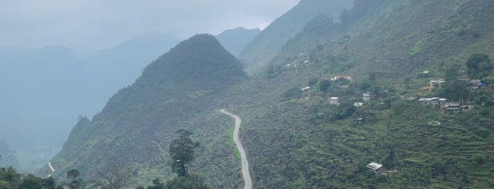 Cán Tỷ is one of Dong Van Karst Plateau Geopark Place I visited.