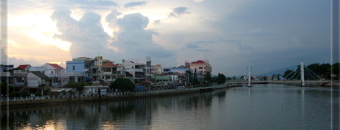 Phan Thiết is one of Binh Thuan (Phan Thiet-Mui Ne) Place I visited.