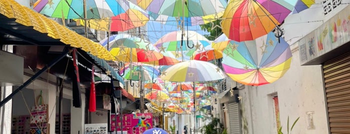 Penang Umbrella Alley (Soo Hong Lane) is one of Malaysia-Penang Georgetown Place I visited.