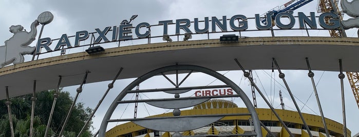 Rạp Xiếc Trung Ương (Hanoi Central Circus) is one of Rạp chiếu phim, nhà hát.