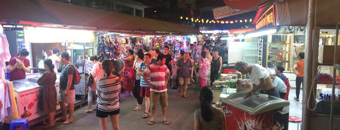 Nha Trang Night Market is one of Khanh Hoa Nha Trang Place I visited.