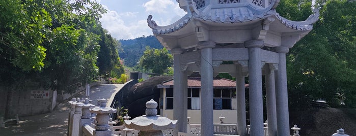 Kek Lok Si Temple Tortoise Pond is one of Penang.