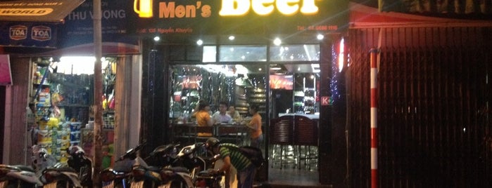 Men's Beer is one of Ha Noi Restaurant I visited.