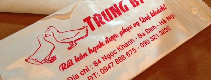 Trung Bí Đỏ is one of Ha Noi Restaurant I visited.