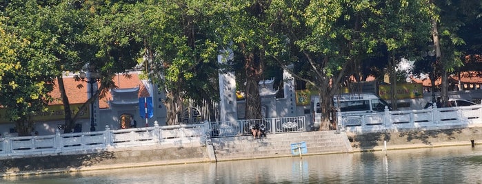 Hồ Hai Bà Trưng is one of Lakes in Hanoi.