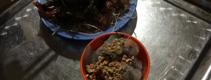 Nộm bò khô Hải Sinh is one of Hanoi Streetfood 2 Place I visited.