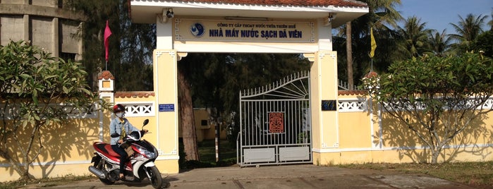Nhà Máy Nước Sạch Dã Viên (Pure Water Factory) is one of Hue Shop & Service I visited.