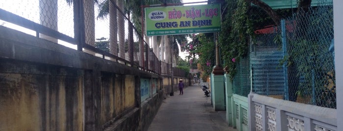 Bánh bèo-nậm-lọc Cung An Định is one of Hue Streetfood I visited.