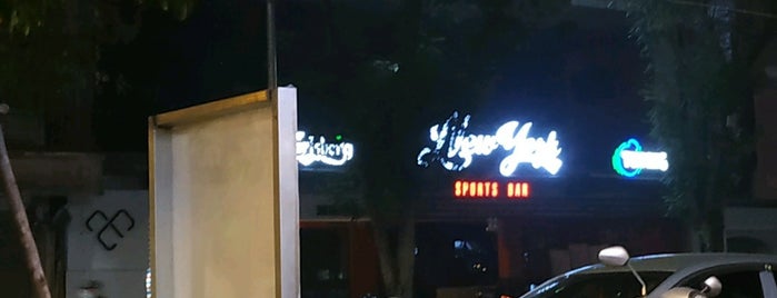 JJ'S Sports Bar is one of Ha Noi Restaurant I visited.