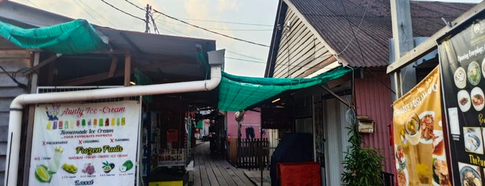 Chew Jetty Entrance is one of Langkawi-Penang Travel.