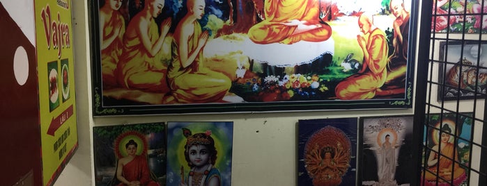 Cửa hàng Phật giáo Phật Ngọc(Buddhism Shop) is one of Sai Gon Shop & Service I visited.