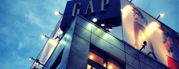 GAP 渋谷店 is one of Marco M.さんのお気に入りスポット.