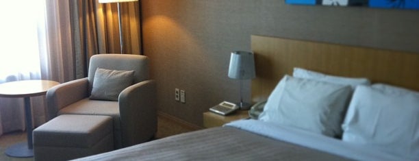 Best Western Premier Incheon Airport Hotel is one of Won-Kyung'un Beğendiği Mekanlar.