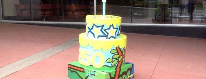 Hilton St. Louis at the Ballpark is one of #STL250 Cakes (Inner Circle).