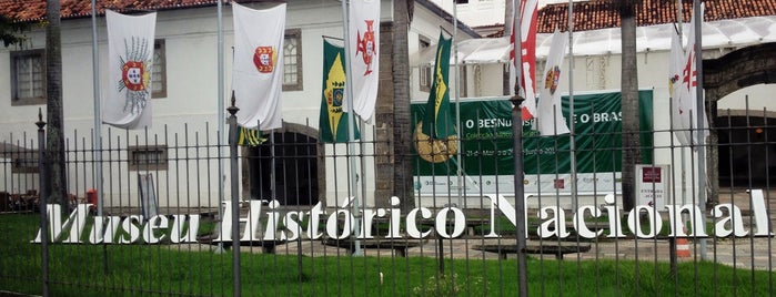 Museu Histórico Nacional is one of Tempat yang Disukai Marcia.
