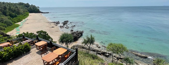 Diamond Cliff Beach Restaurant & Bar is one of Ko Lanta.