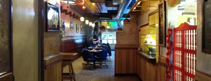 El Dorado Bar & Grill is one of สถานที่ที่ Nathan ถูกใจ.
