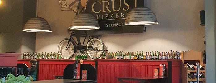 The Upper Crust is one of İşimiz gücümüz yemek.