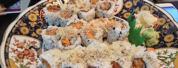 Asahi Sushi is one of Lugares favoritos de Eric.