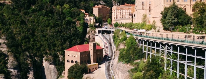 Muntanya de Montserrat is one of Best Europe Destinations.