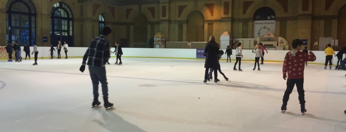 Alexandra Palace Ice Rink is one of สถานที่ที่ 🌸Eunice ถูกใจ.