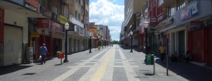 Calçadão da Rua Coronel Cláudio is one of Locais públicos.