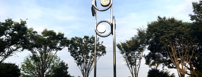 総合公園モニュメント（時計塔） is one of 道の駅みぶ（とちぎわんぱく公園・壬生町総合公園・みぶハイウェーパーク）内のベニュー.