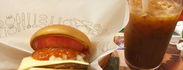 MOS Burger is one of 宇都宮市内中心部のカフェ.