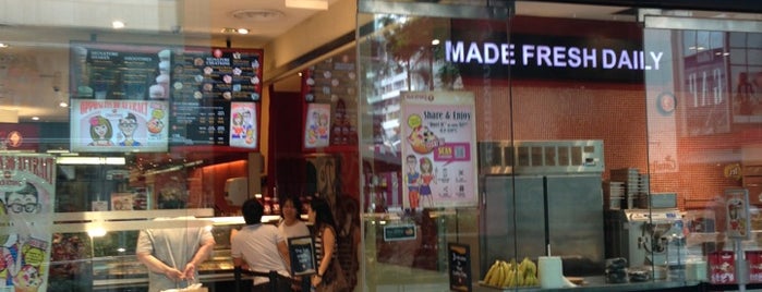 Cold Stone Creamery is one of Singapore:Café, Restaurants, Attractions and Hotel.