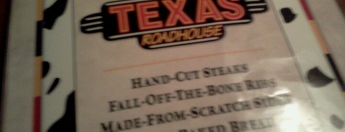 Texas Roadhouse is one of Locais curtidos por Josh.