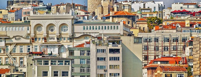 Galata Kulesi is one of Istanbul.
