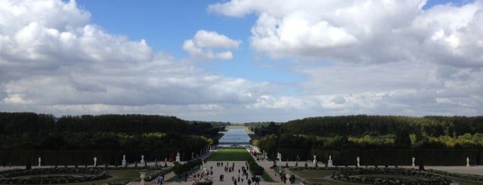 Istana Versailles is one of Ville lumiere.