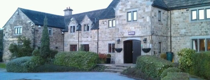 Mercure Barnsley Tankersley Manor Hotel is one of สถานที่ที่ Scott ถูกใจ.