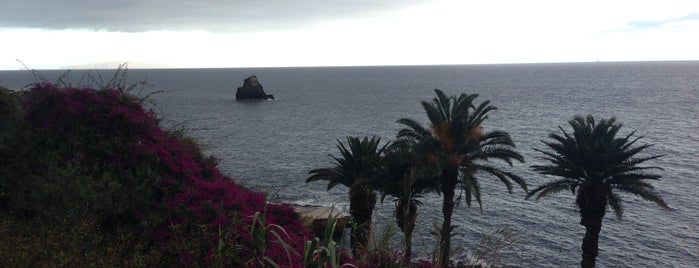 Promenade do Lido is one of Madeira.