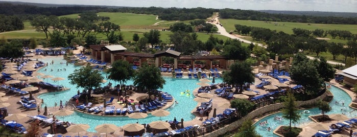 JW Marriott San Antonio Hill Country Resort & Spa is one of Fernanda'nın Beğendiği Mekanlar.