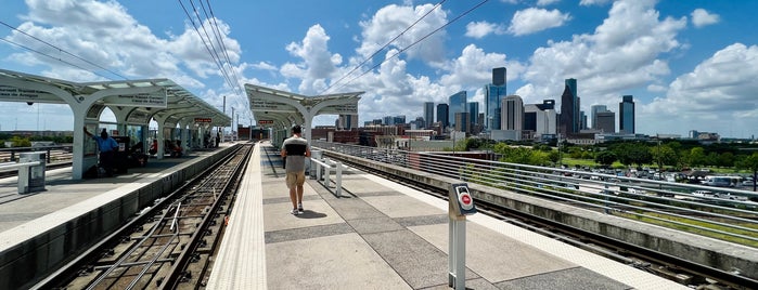 METRORail Burnett Transit Center / Casa de Amigos Station is one of Travel.