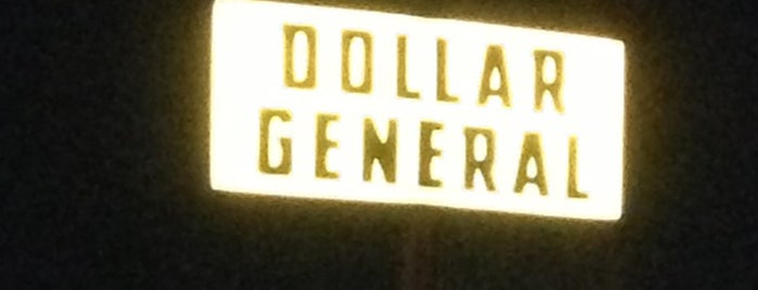 Dollar General is one of Locais curtidos por Jeremy.