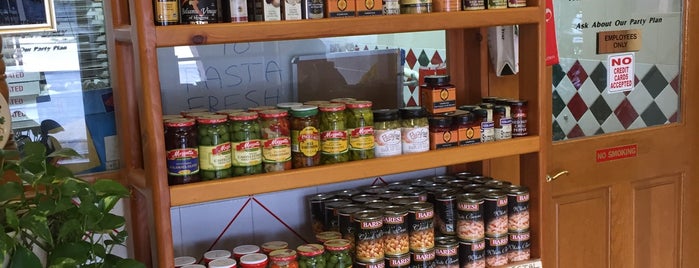 Pasta Fresh is one of The 15 Best Gourmet Stores in Chicago.
