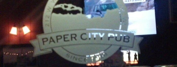 Paper City Pub is one of Tempat yang Disukai Chuck.