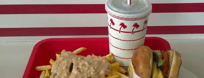 In-N-Out Burger is one of สถานที่ที่ Xinnie ถูกใจ.