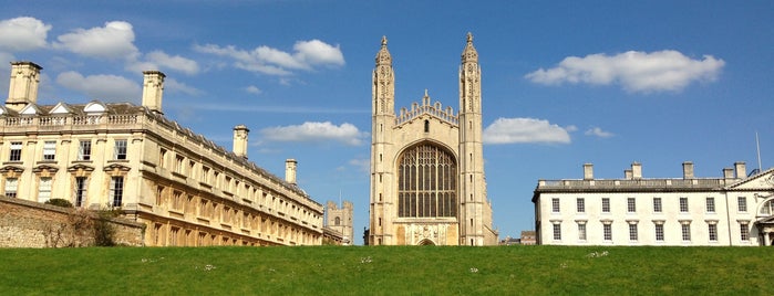 Кембриджский университет is one of Cambridge.