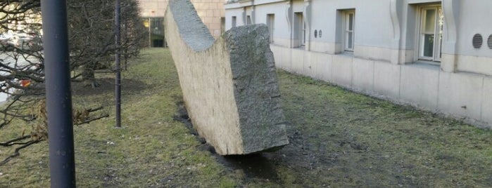 Skulptur av Claes Hake is one of Public art in Stockholm.