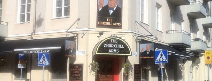 The Churchill Arms is one of Lugares favoritos de Ahmed.
