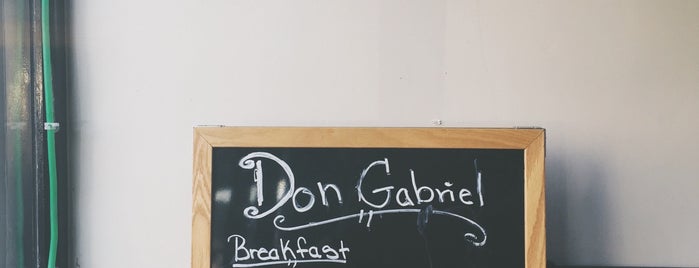 Don Gabriel Bakery & Restaurant is one of Lieux sauvegardés par Kimmie.