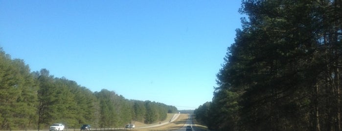 I-16 East Tybee Island Bound is one of Chesterさんのお気に入りスポット.