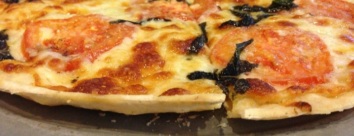 American Pie Pizza is one of Lugares favoritos de Michelle.